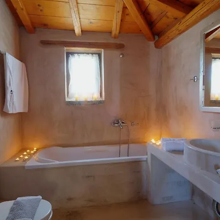 Achelatis Traditional Holiday home *