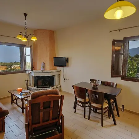 Achelatis Traditional Holiday home