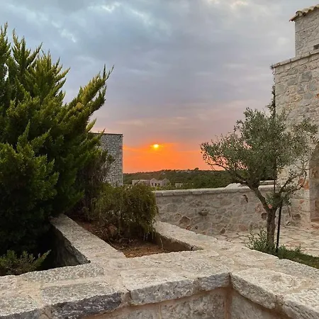 Achelatis Traditional * Areopoli