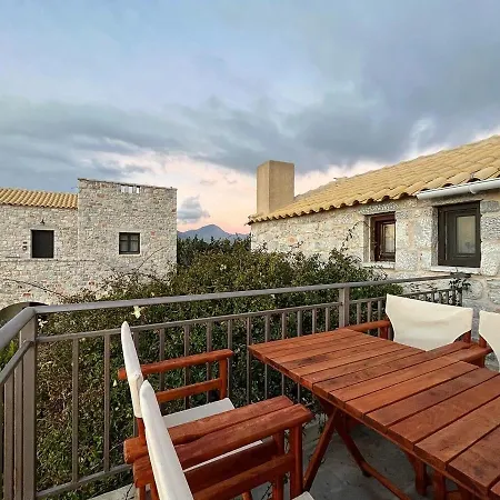 Achelatis Traditional Semesterbostad Areopoli