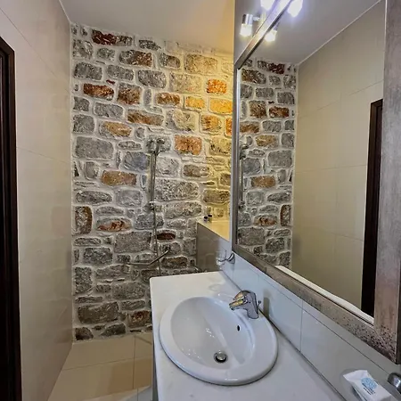 בית נופש Achelatis Traditional *
