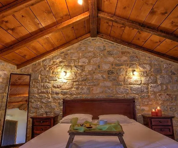 Achelatis Traditional Casa de Férias