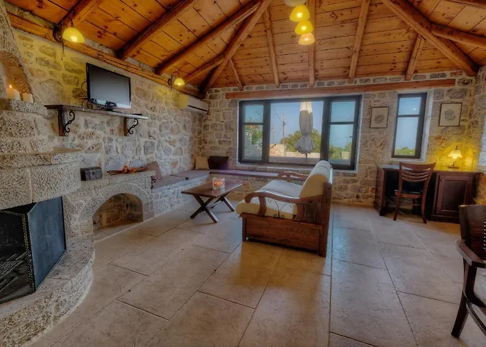 Semesterbostad Achelatis Traditional *