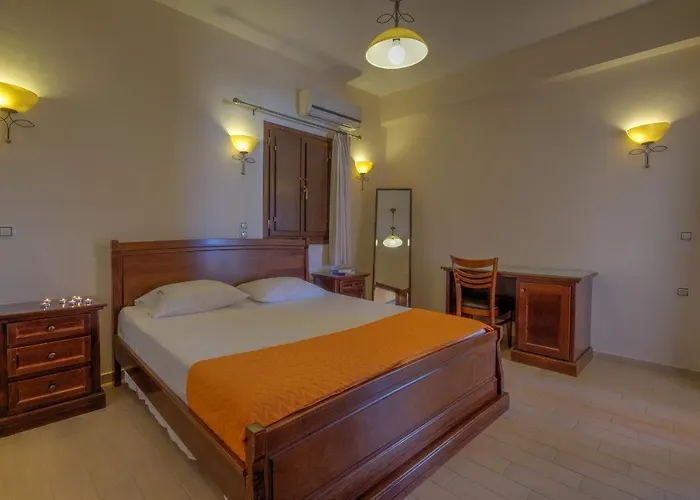 Achelatis Traditional Αρεόπολις