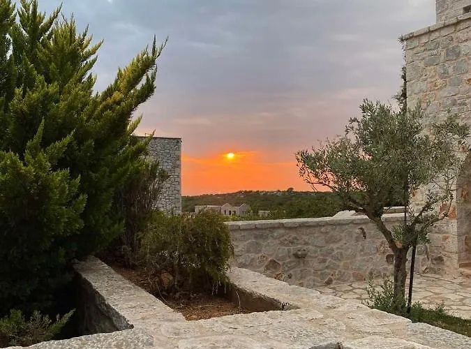 Achelatis Traditional * Αρεόπολις