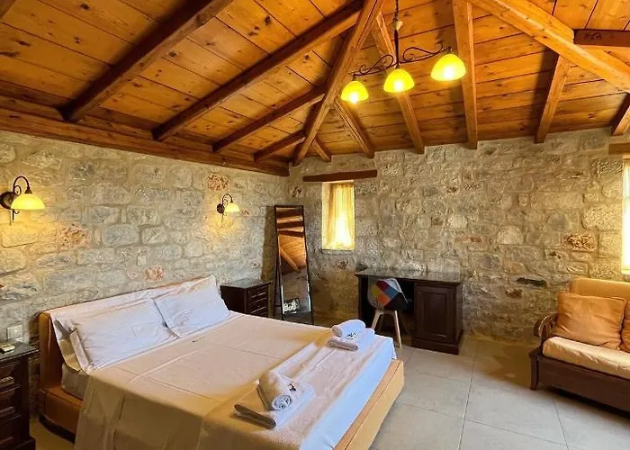 Achelatis Traditional Areopoli