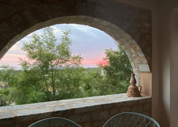 Achelatis Traditional *