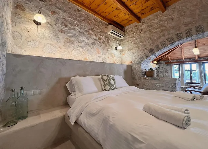 Semesterbostad Achelatis Traditional *